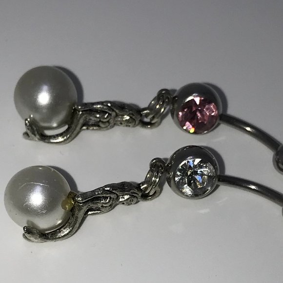 Mermaid on White Pearl Dangle Belly Ring - Picture 4 of 12